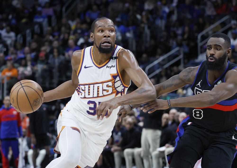 队围绕他打 队围绕他打