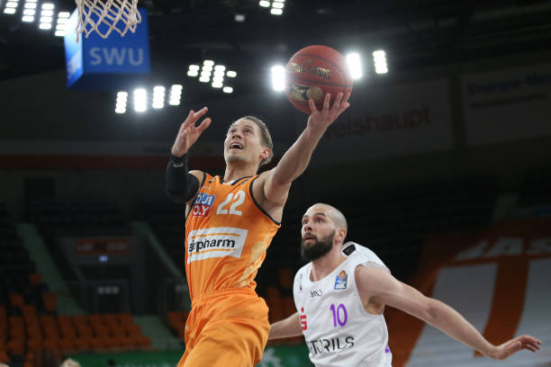 这不仅是他 这不仅是他